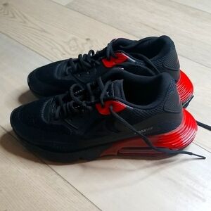 PIRMA max fit Mens sneakers NWOT